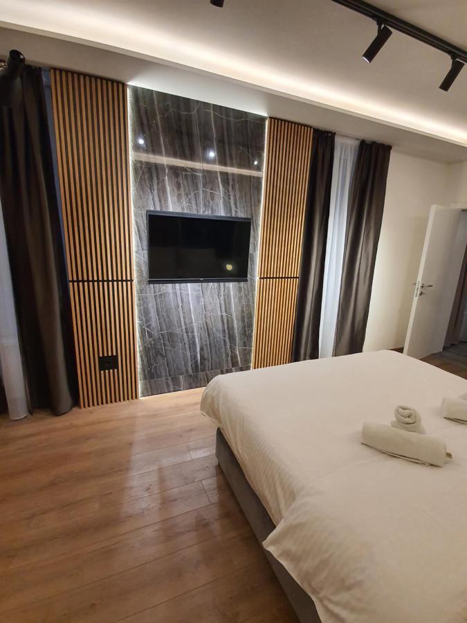 Privilege Suites By Central Park Belgrado Exterior foto