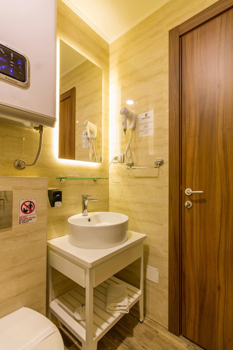 Privilege Suites By Central Park Belgrado Exterior foto